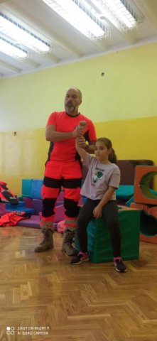 b_1024_768_0_00_images_2023_2024_Swietlica_ratownik_409379084_818982936696323_5031552485689285288_n